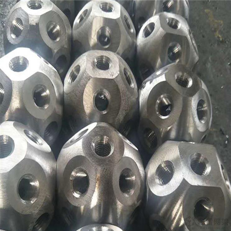 阿里螺栓球网架加工安装方法